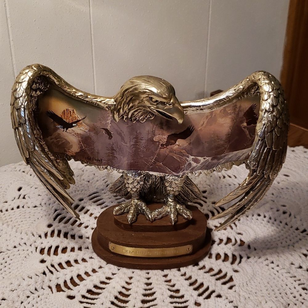 Bradford Exchange "Soaring Spirits" from On Eagle's Wings Collection Statue